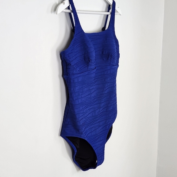 Lands' End V3403 One-Piece Navy Blue Padded Swimsuit Size 10 - Picture 2 of 11